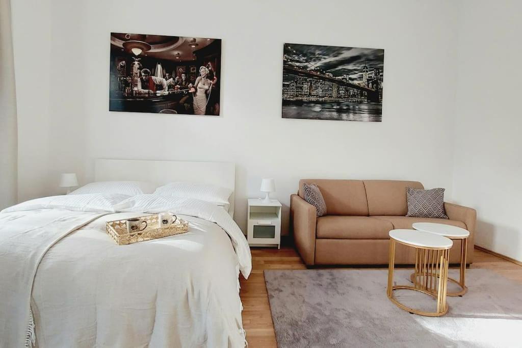 Apartment Checkinvienna 2 Bedrom Vienna